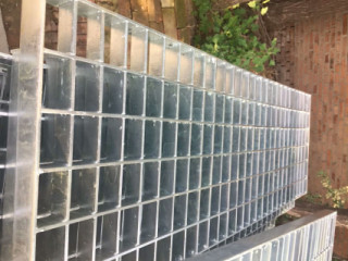 熱鍍鋅鋼格板平臺型號655/40/100鋼格板荷載標(biāo)準(zhǔn)